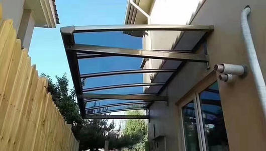 鋁合金雨棚廠家